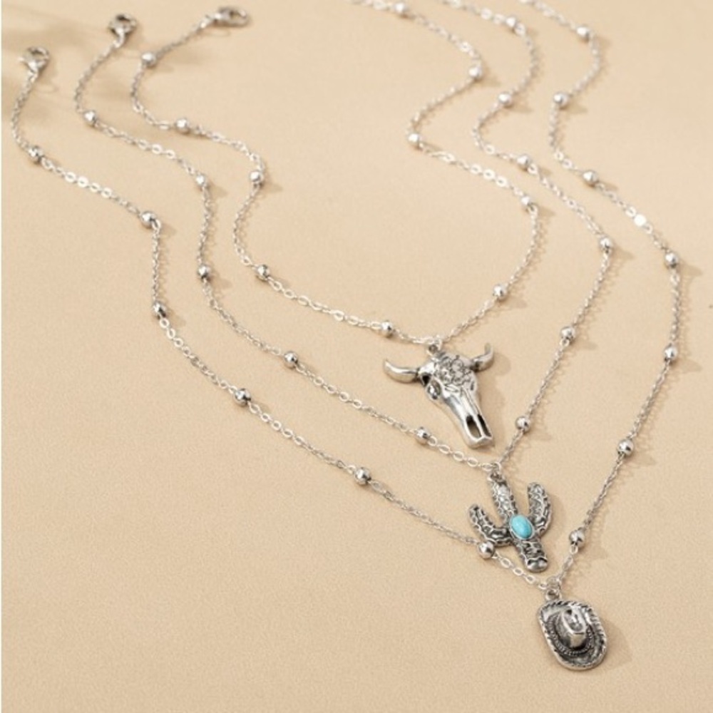 Silver Western Necklace Set (5002) - Picture 2 of 4